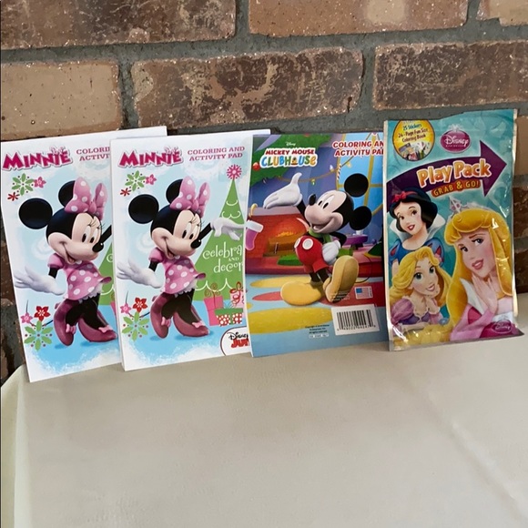 Set of four Disney Coloring Play Packs - Picture 1 of 3